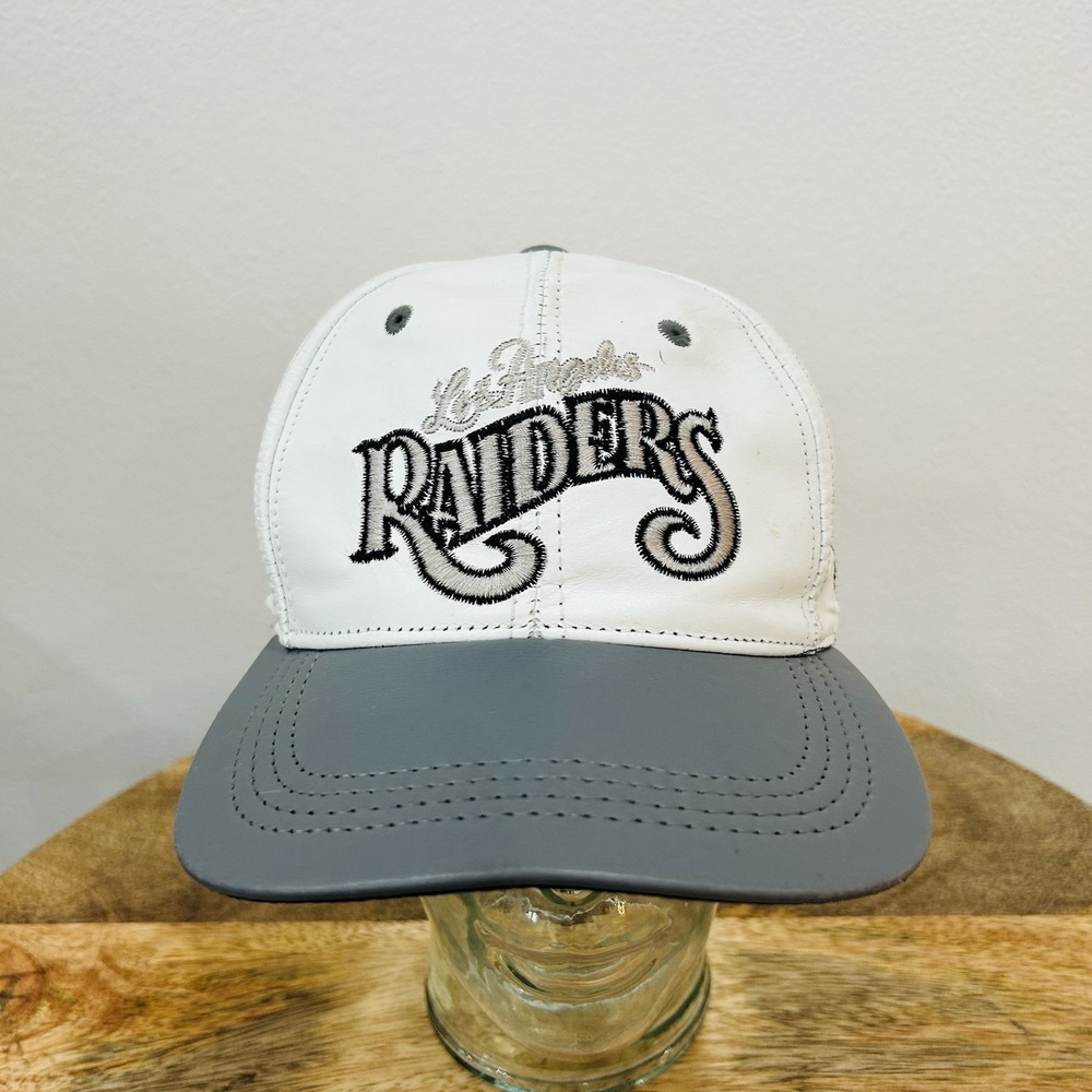 Vintage Los Angeles Raiders NFL Team white Leather Snapback Cap Hat 90's